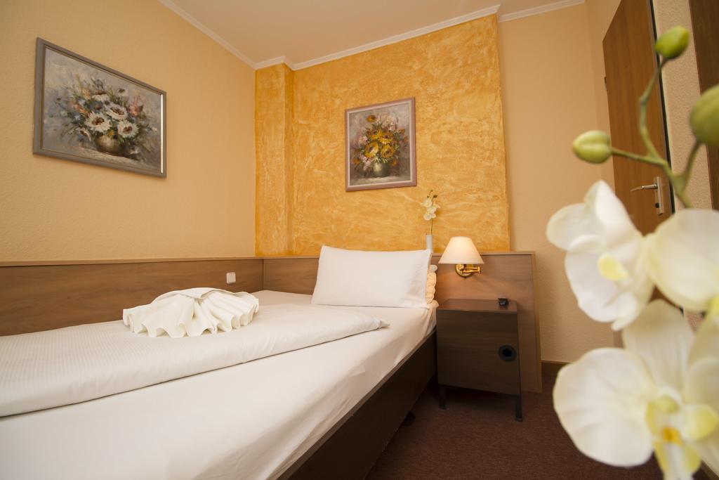 Hotel Spreewitz Am Kurfuerstendamm Βερολίνο Εξωτερικό φωτογραφία